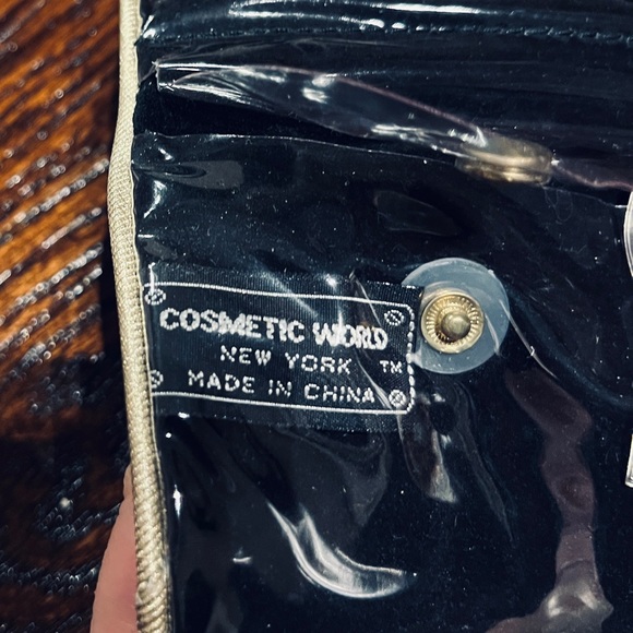 COSMETIC WORLD New York Vintage Black Floral Roll Up Make Up Brush Case 1980s - Picture 6 of 10